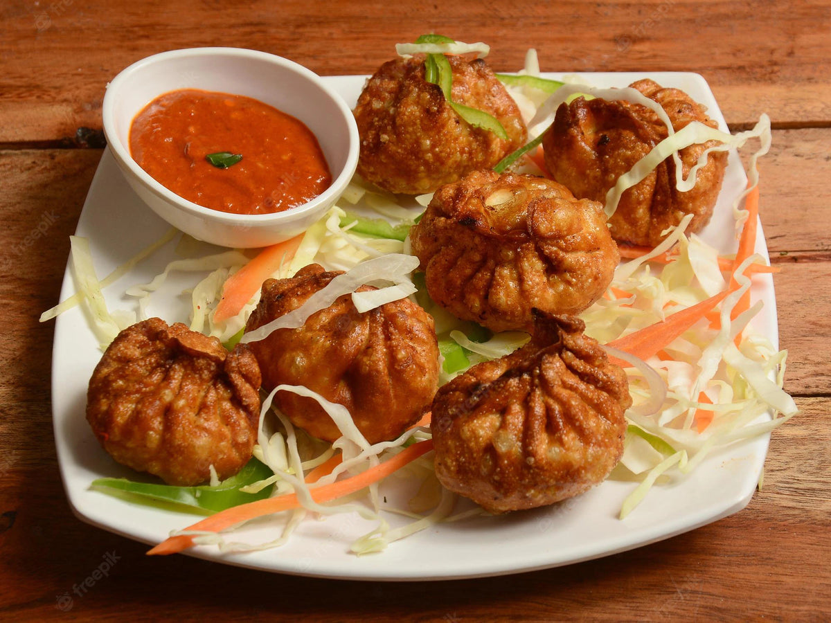 Fried Chicken Momos (8pc) Saalas